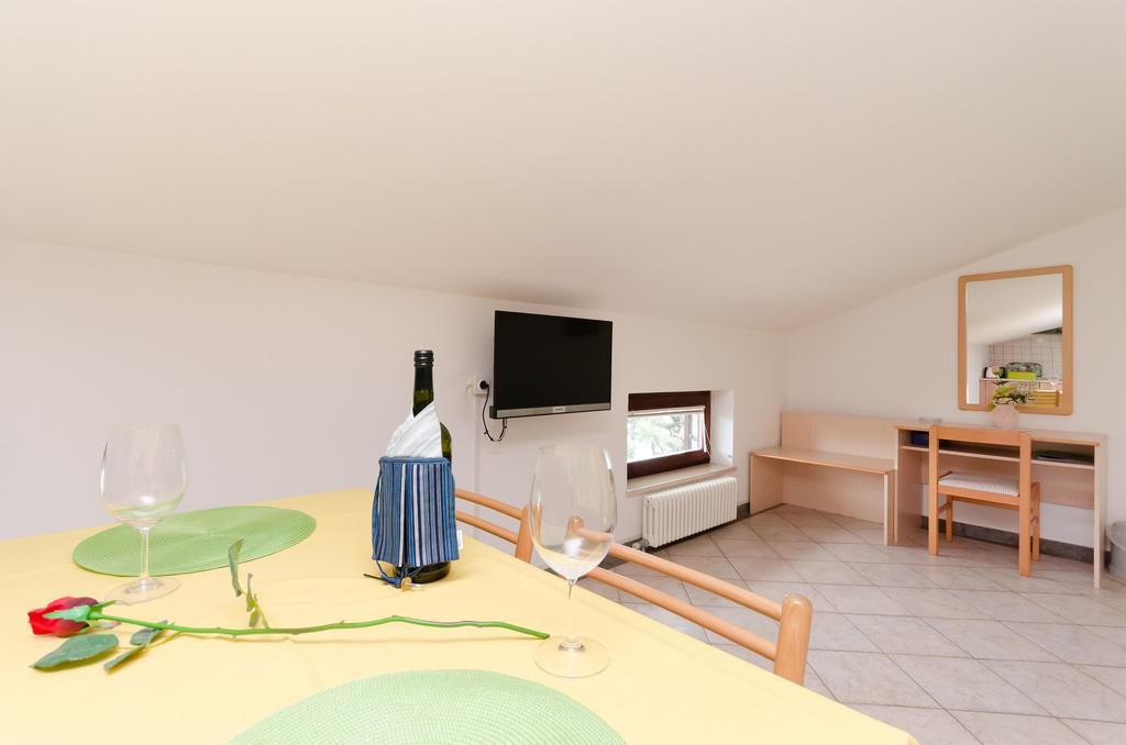 Apartments Milan Медвежа Экстерьер фото